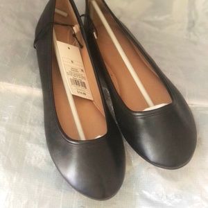 Universal Thread Everly Black Flats NWB